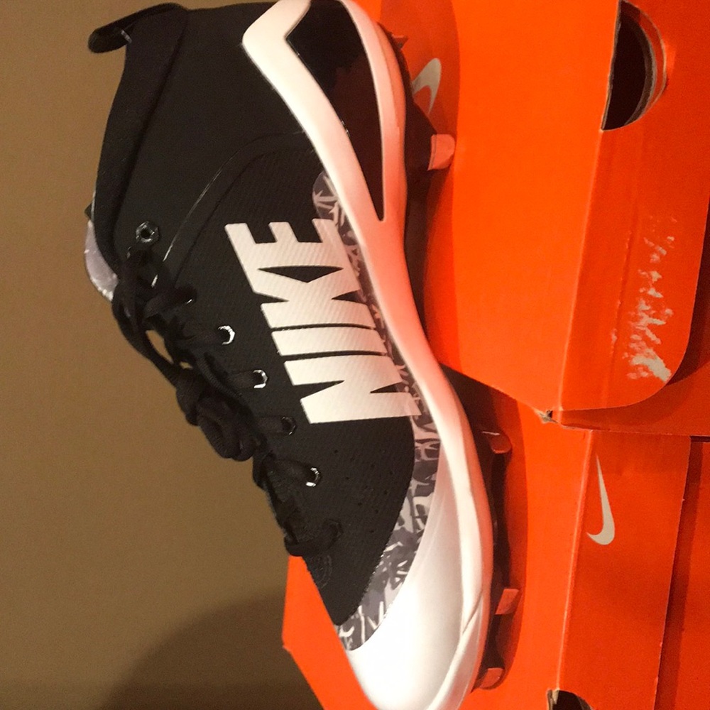 Nike Force zoom Trout 4